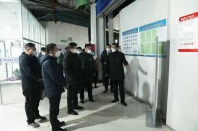 华瑞锋一行莅临正泰药业公司考察调研