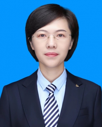 张霞 党委委员、副总司理