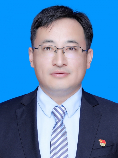 岑岭 总司理