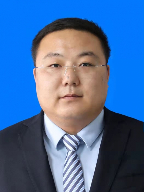 白旭  副总司理