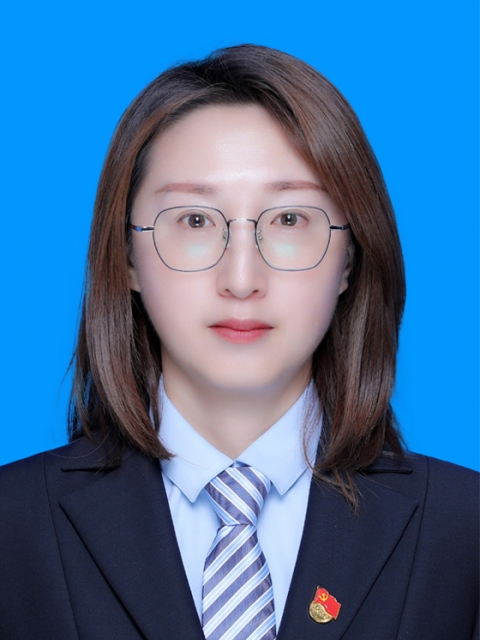 高翠芳 党委委员、副总司理